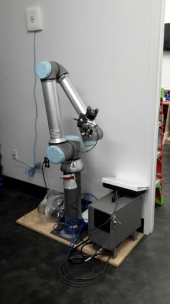2020 UNIVERSAL ROBOTS UR10E Robots | Machine Tool Emporium